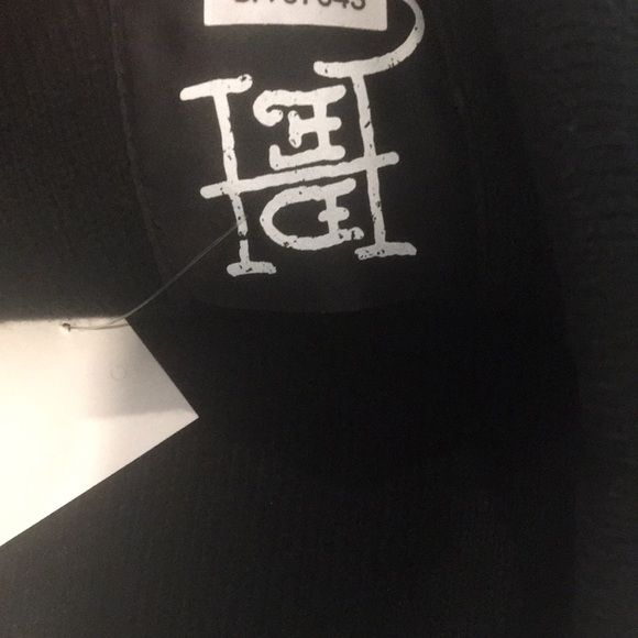 ED HARDY Unisex Beanie Hat Tuque Size O/S - Picture 7 of 7